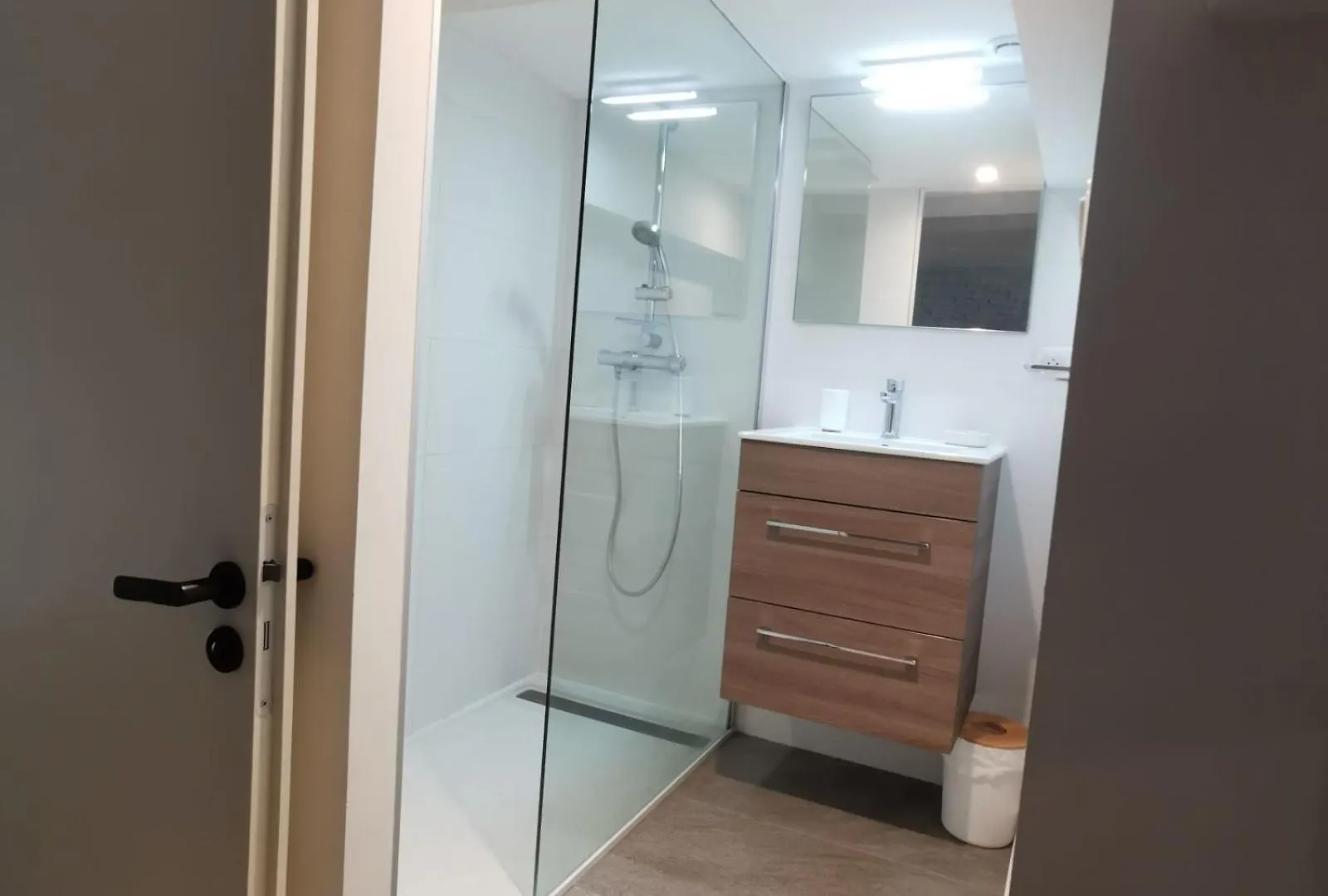Апартаменты Exceptional T3 With Terrace In Hypercentre Тулуза